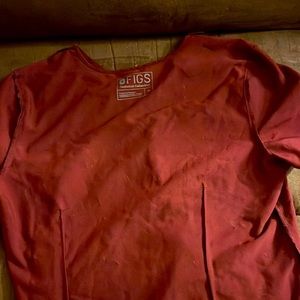 Figs technical collection scrub top medium burgundy maroon